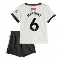 Maglie da calcio Manchester United Lisandro Martinez #6 Terza Maglia Bambino 2024-25 Manica Corta (+ Pantaloni corti)